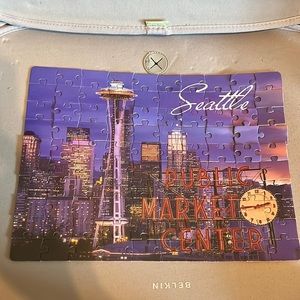 🎀2 for $8🎀 Seattle 100 piece puzzle